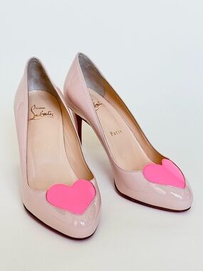 Christian Louboutin Doracora Heart Pumps in Blush Patent Leather with Pink Heart